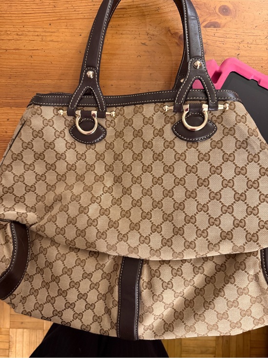 Gucci Handbags - Gucci Sukey Tote bag